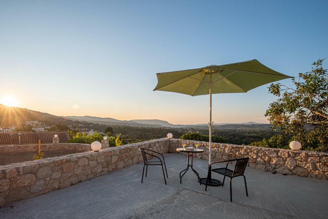 Holiday home Panorama Country Tzitzifes